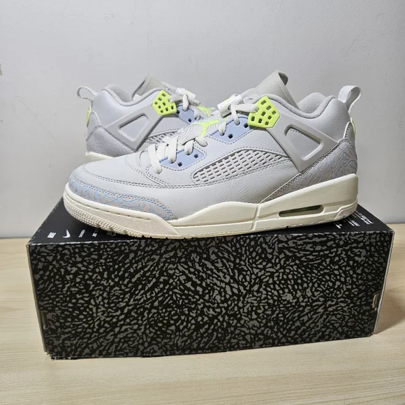 Jordan | Shoes | New Jordan Spizike Low Shoes Photon Dust  display picture 3